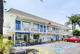 Photograph of Motel 6, Rosemead