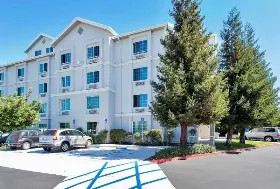 Photograph of Motel 6, Belmont