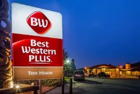 Photograph of Best Western Tree House Motor Inn, Mount Shasta
