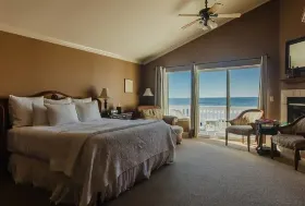 Photograph of Beach Bed and Breakfast, Cayucos