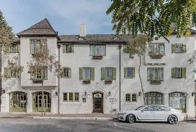 Photograph of L’auberge Carmel, Carmel