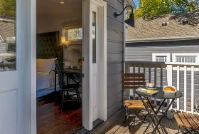 Photograph of Brannan Cottage Inn, Calistoga