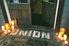 Photograph of Volcano Union Inn, Volcano