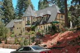 Photograph of Fleur de Lac European Inn, Lake Arrowhead