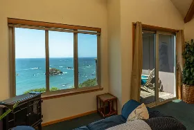 Photograph of Turtle Rocks Oceanfront Inn, Trinidad