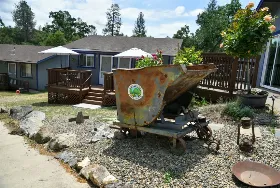 Photograph of Little Valley Inn, Mariposa