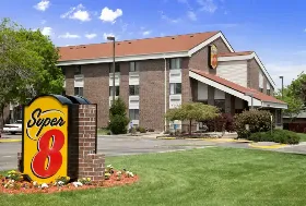 Photograph of Super 8, Westminster