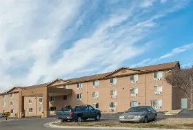 Photograph of Super 8, Henderson