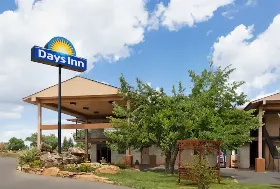 Photograph of Days Inn, Cortez