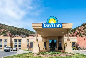 Photograph of Days Inn, Carbondale