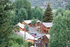Photograph of Ute Bluff Lodge, South Fork