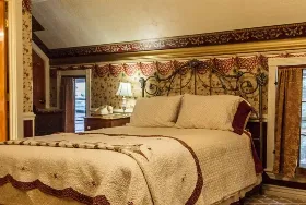 Photograph of Frisco Lodge Bed And Breakfast, Frisco