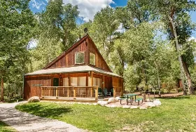 Photograph of Creekside Chalets And Cabins, Salida