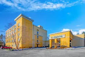 Photograph of La Quinta Inn & Suites, Danbury