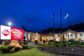 Photograph of Best Western New England Inn & Suites, Berlin