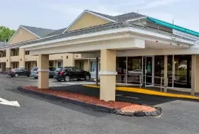Photograph of Quality Inn, Waterbury
