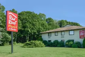 Photograph of Red Roof PLUS+ & Suites, Guilford