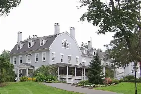 Photograph of Simsbury 1820 House, Simsbury