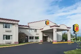 Photograph of Super 8, Hartford