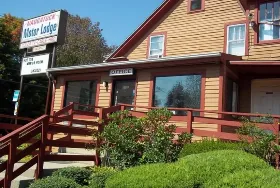 Photograph of Naugatuck Motor Lodge, Naugatuck