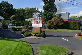 Photograph of Maple Motel, Newington