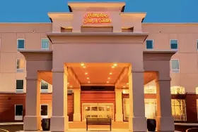Photograph of Hampton Inn, Newark