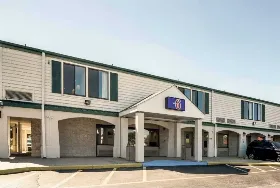 Photograph of Motel 6, Newark