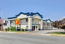 Photograph of Super 8, Newark