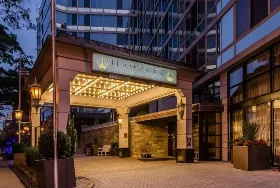Photograph of Beacon Hotel, Washington