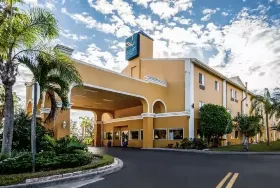 Photograph of Quality Inn, Sarasota