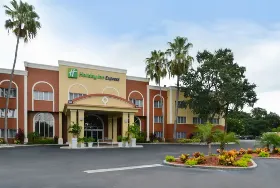 Photograph of Holiday Inn Express, Clearwater
