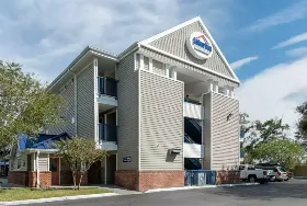 Photograph of Suburban Studios, Lakeland