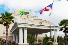 Photograph of Holiday Inn Express, Tampa