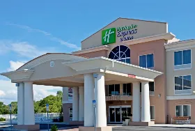 Photograph of Holiday Inn Express, Brooksville