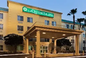 Photograph of La Quinta Inn & Suites by Wyndham Lakeland East, Lakeland