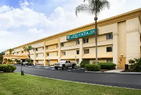 Photograph of La Quinta Inn & Suites, Tampa