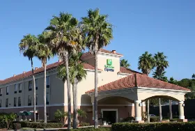 Photograph of Holiday Inn Express Clermont, Clermont