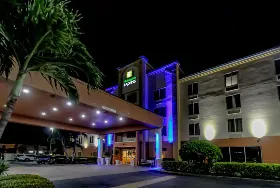 Photograph of Holiday Inn Express, Cocoa Beach