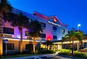Photograph of Best Western Sebastian Hotel & Suites, Sebastian