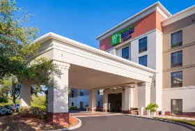 Photograph of Holiday Inn Express, Tampa