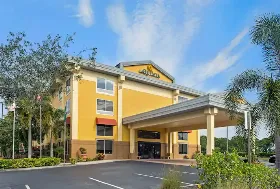 Photograph of La Quinta Inn & Suites, 