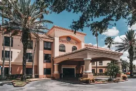 Photograph of Comfort Suites, Orlando