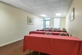Photograph of Rodeway Inn, Wesley Chapel