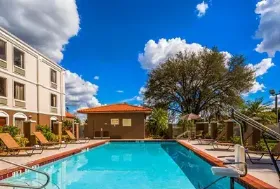 Photograph of Holiday Hotel, Bradenton