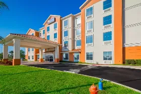Photograph of Comfort Inn, Davenport