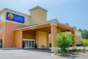 Photograph of Comfort Inn & Suites, Crestview