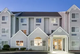Photograph of Microtel Inn & Suites, Marianna