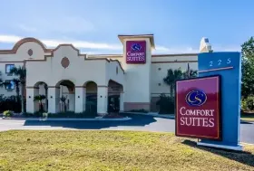 Photograph of Comfort Suites, Panama City Beach