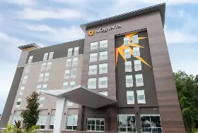 Photograph of La Quinta Inn & Suites, Lake City