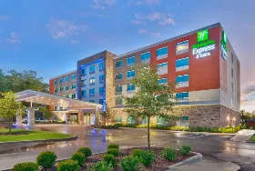 Photograph of Holiday Inn Express, Gainesville